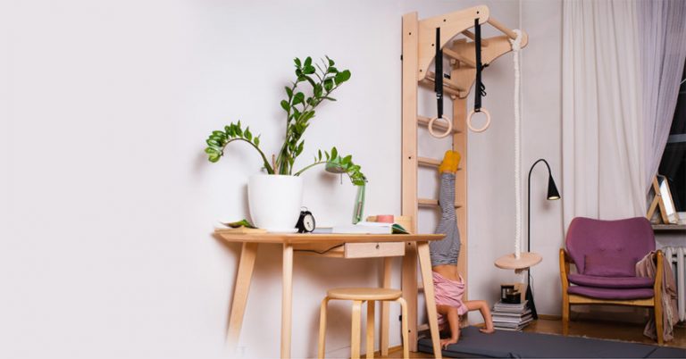 Wall bars in the children’s room