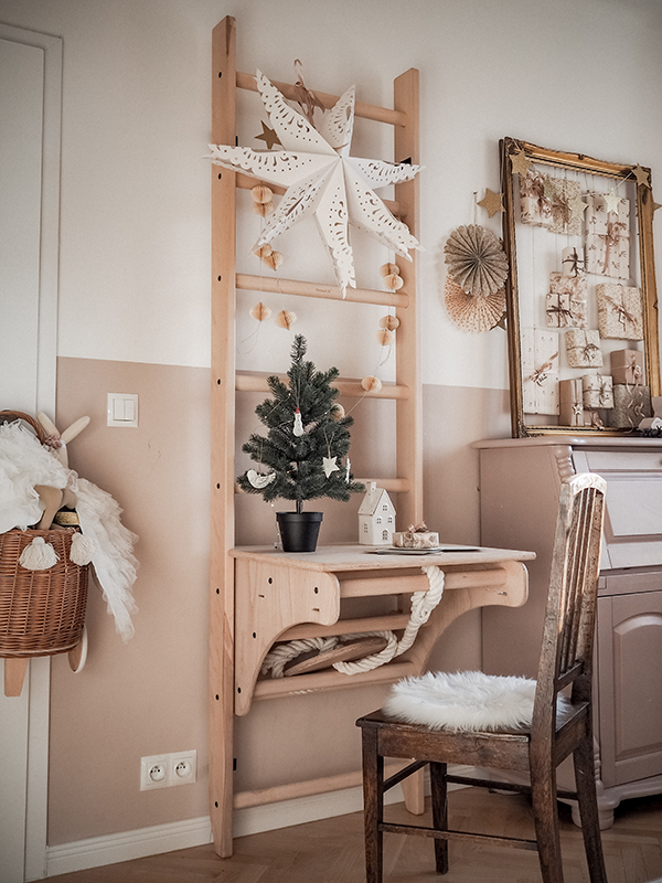 BenchTop BT204 for BenchK 1 series in light beech