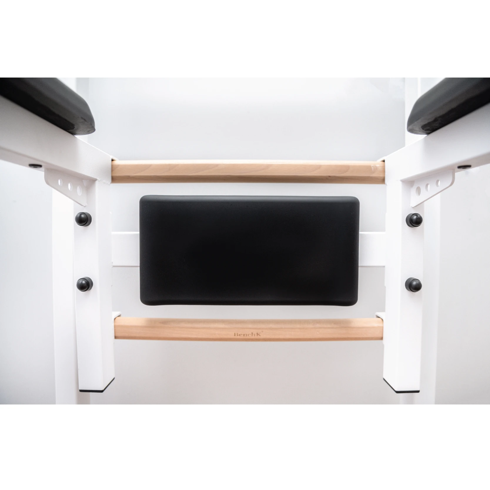 BenchK white Dip bar DB1W